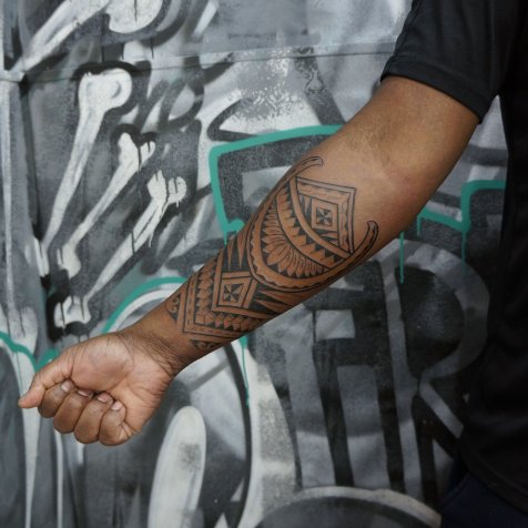 Татуировка в стиле полинезия тату полинезия на предплечье