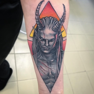 Татуировка в стиле цветная татуировка демон