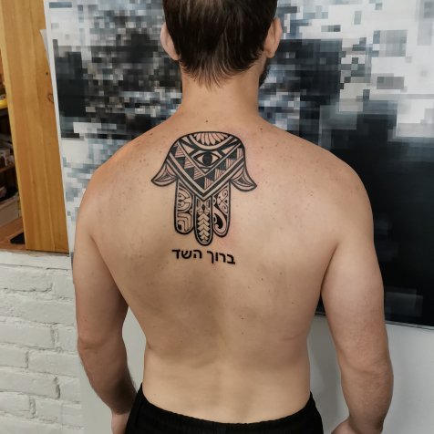 Татуировка в стиле полинезия тату узор на спине