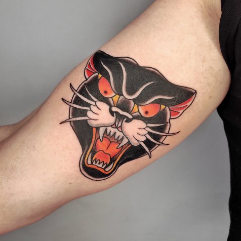 Татуировка в стиле олдскул тату пантера 
