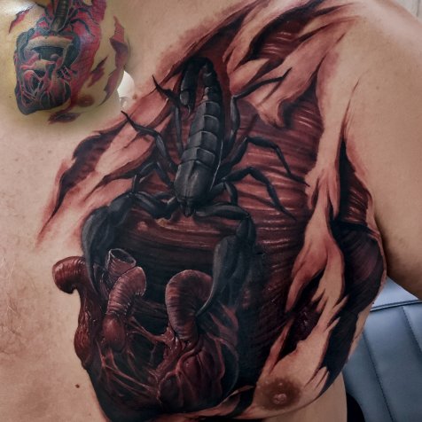 Татуировка в стиле перекрытие тату скорпион