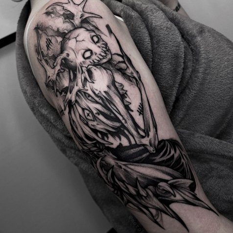 Татуировка в стиле тату графика хтонь 