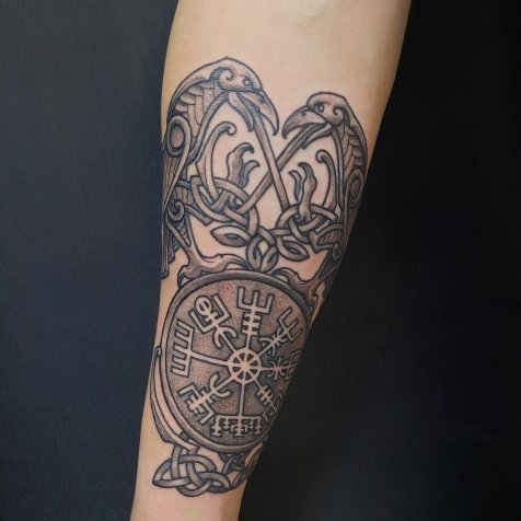 Татуировка в стиле кельтика тату кельтика вегзивир вороны одина