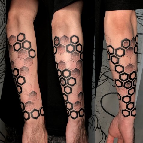 Татуировка в стиле тату геометрия соты