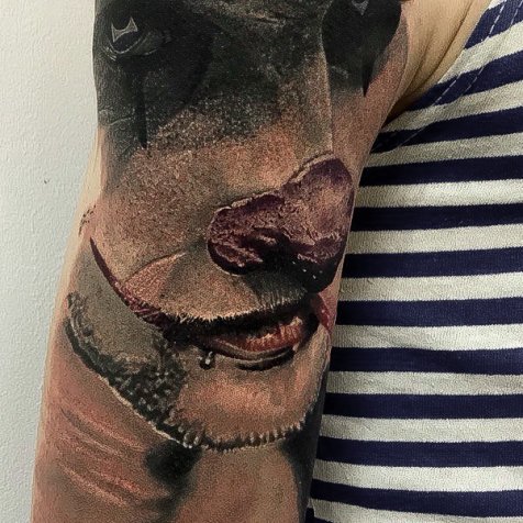 Татуировка в стиле тату реализм 
