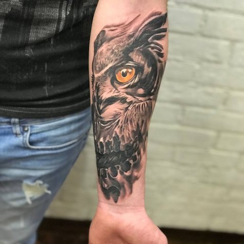 Татуировка в стиле тату реализм 