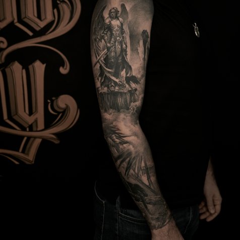 Татуировка в стиле тату реализм 