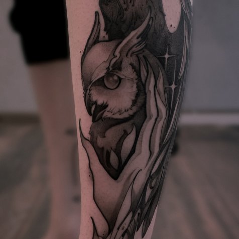 Татуировка в стиле нео-традишнл тату 