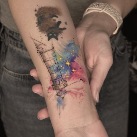 Татуировка в стиле тату графика 